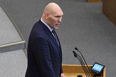 Валуев ответил на критику Тарасовой в адрес работающих в Госдуме спортсменов