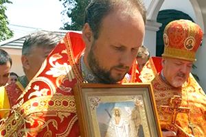 Настоятель монастыря завел любовницу и лишился 25 миллионов рублей